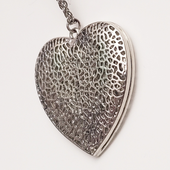 Beautiful Silver Puffy Laser Filligree Heart Long Rope Chain Necklace - Picture 7 of 9